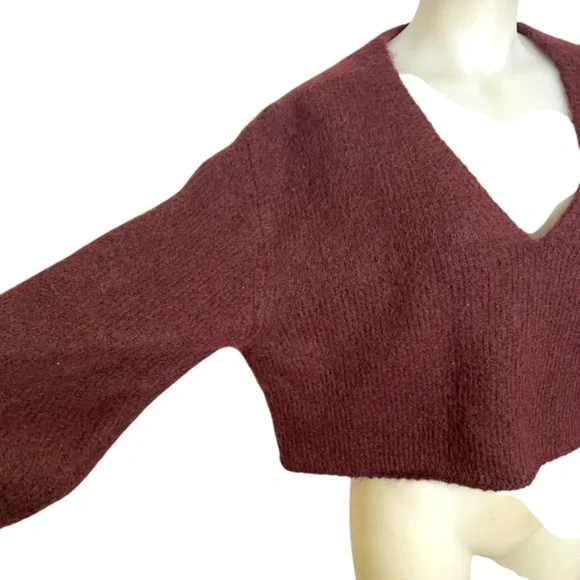 NWT Burgundy Boxy V Neck Sweater 🤍 - Picture 3 of 9